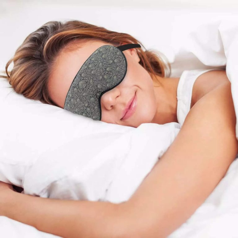Does sleeping with an eye mask improve learning and alertness?